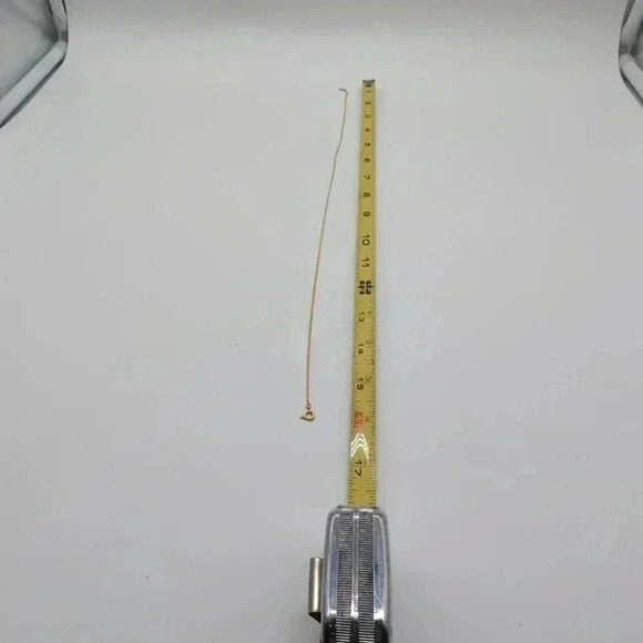 Vintage Estate 16 in Gold Tone Necklace - Picture 3 of 3